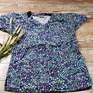 Peaches floral scrub top
